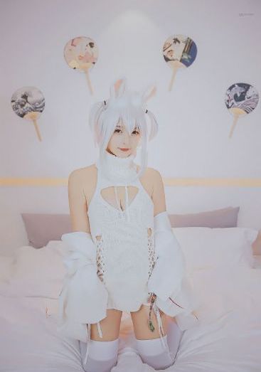 坐着的女人-百度嘟嘟动漫网