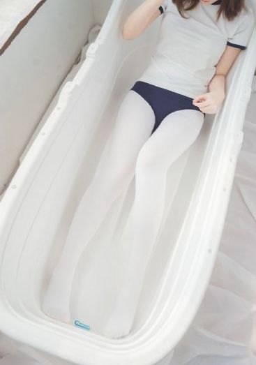 霓裳丛林-高清蓝光免费在线播放