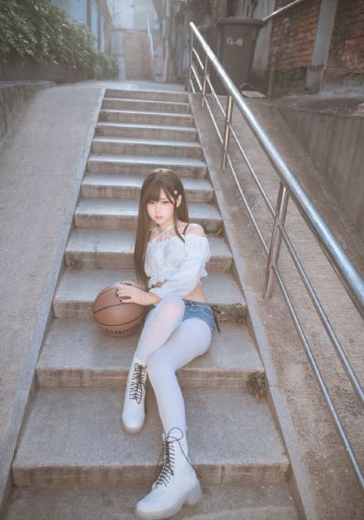 毒玫瑰-吉吉影院国产在线观看