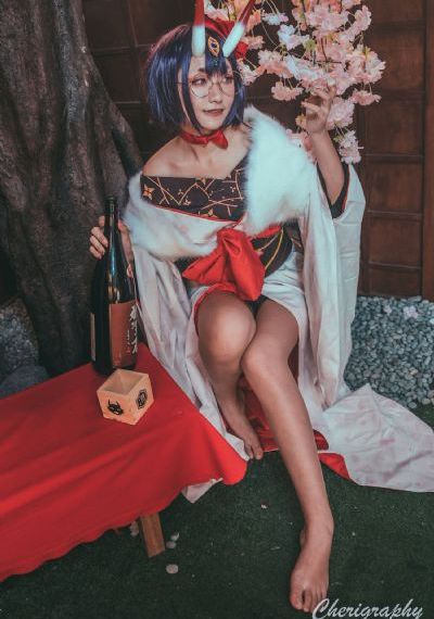 巢穴【影视解说】-免费欧美国语配音超清