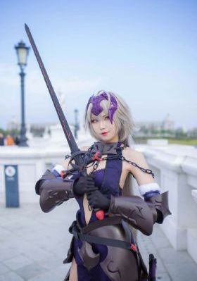 龙凤茶楼（国)-热映中文字幕