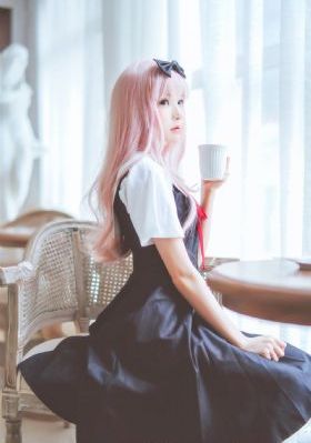 侍女（2016）-快播免费在线影院观看