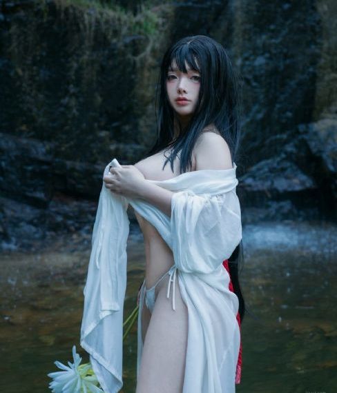 网恋对象是总裁（网恋奔现后被总裁掐腰宠）-最新版免费在线观看